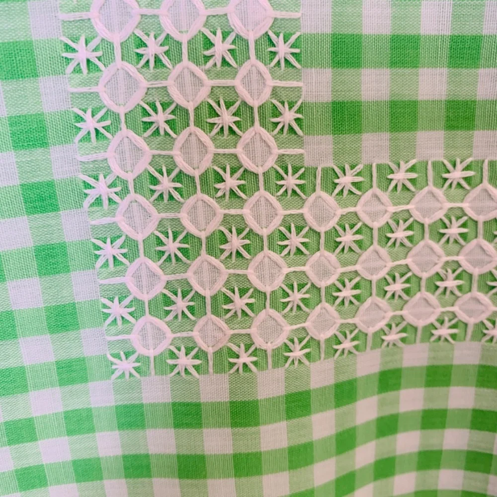 Vintage Embroidered Tablecloth Square 50' X 50